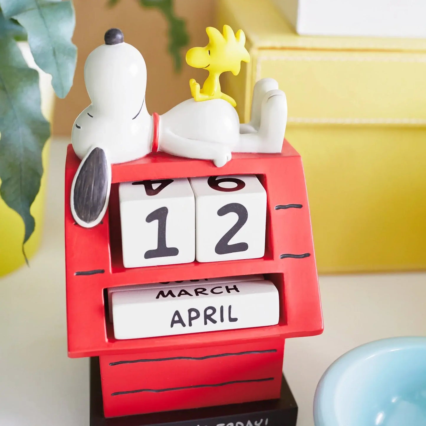 Peanuts Snoopy & Woodstock Perpetual Doghouse Calendar