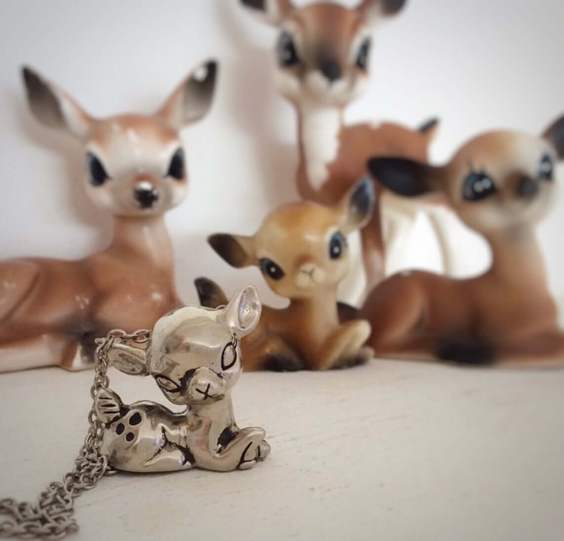 Retro Sitting Deer Silver Tone Pendant Necklace