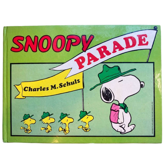 Vintage Snoopy Peanuts Hardback “Snoopy on Parade” Comic Book